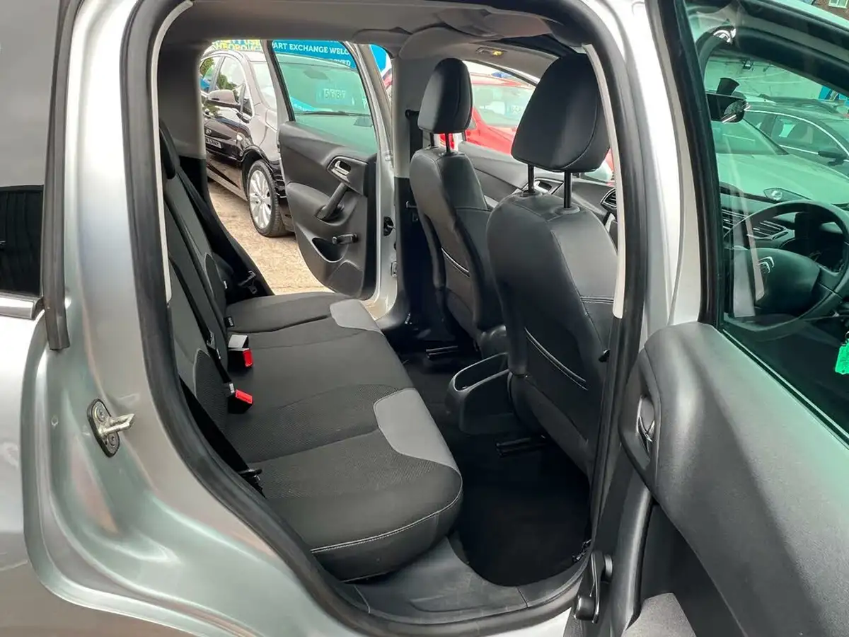 2011-citroen-c3-14-connexion-big-39