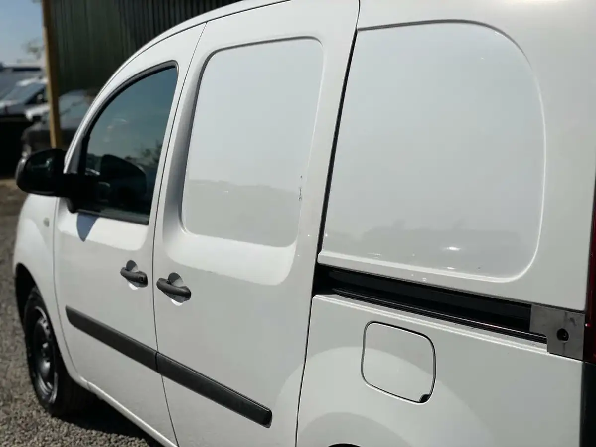 2015-renault-kangoo-15td-ml19-dci-75-business-panel-big-27