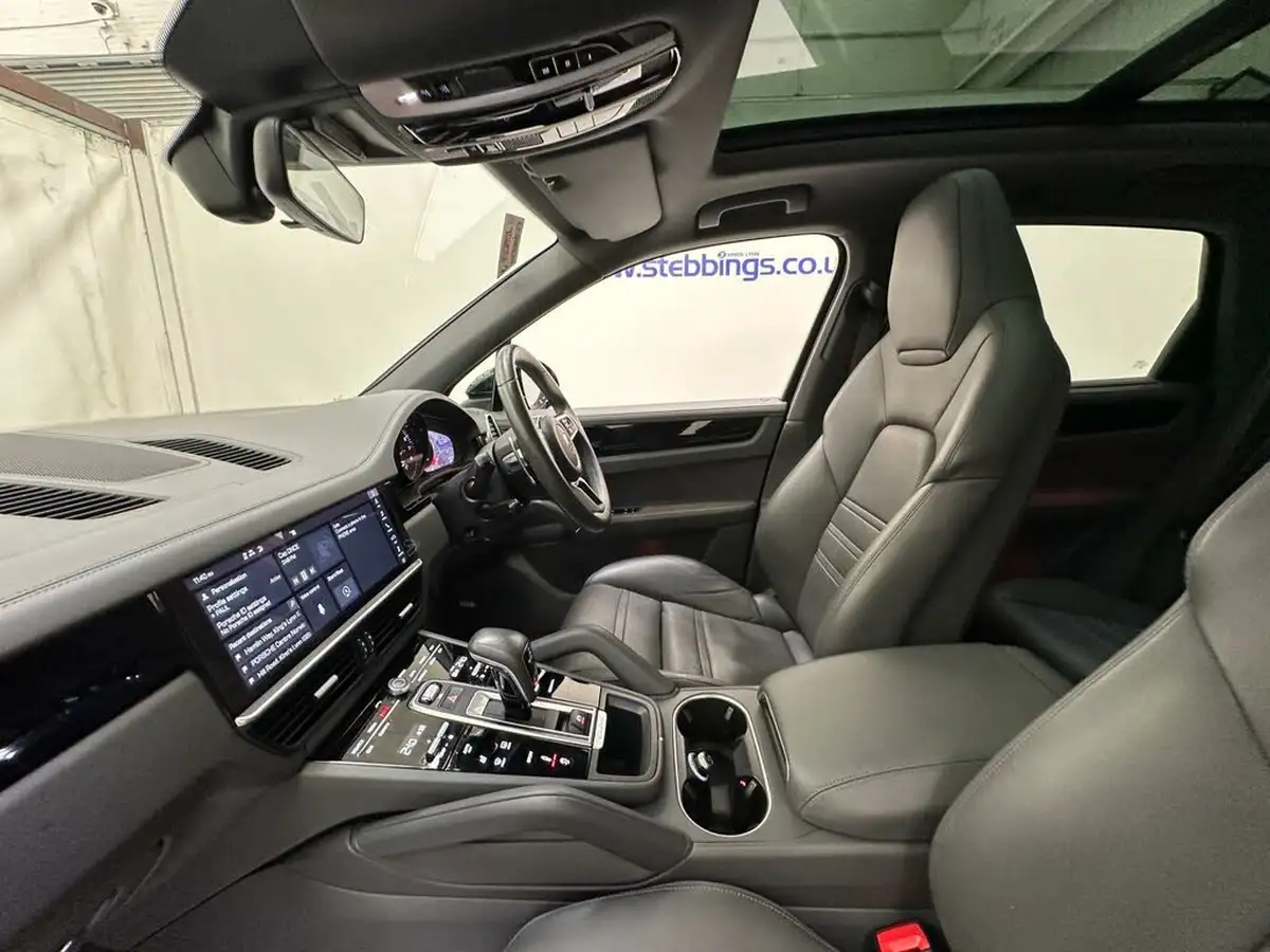 2018-porsche-cayenne-30-v6-s-big-37