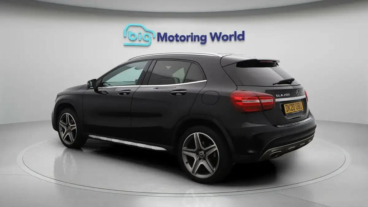 2020-mercedes-benz-gla-class-16-gla-200-amg-line-edition-plus-7g-dct-big-5