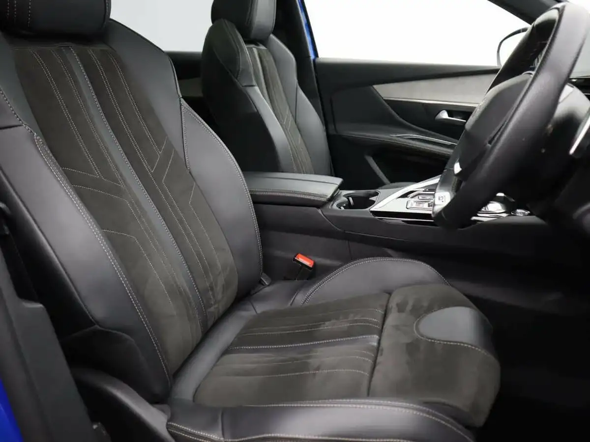 2022-peugeot-3008-suv-12-puretech-gt-premium-big-12