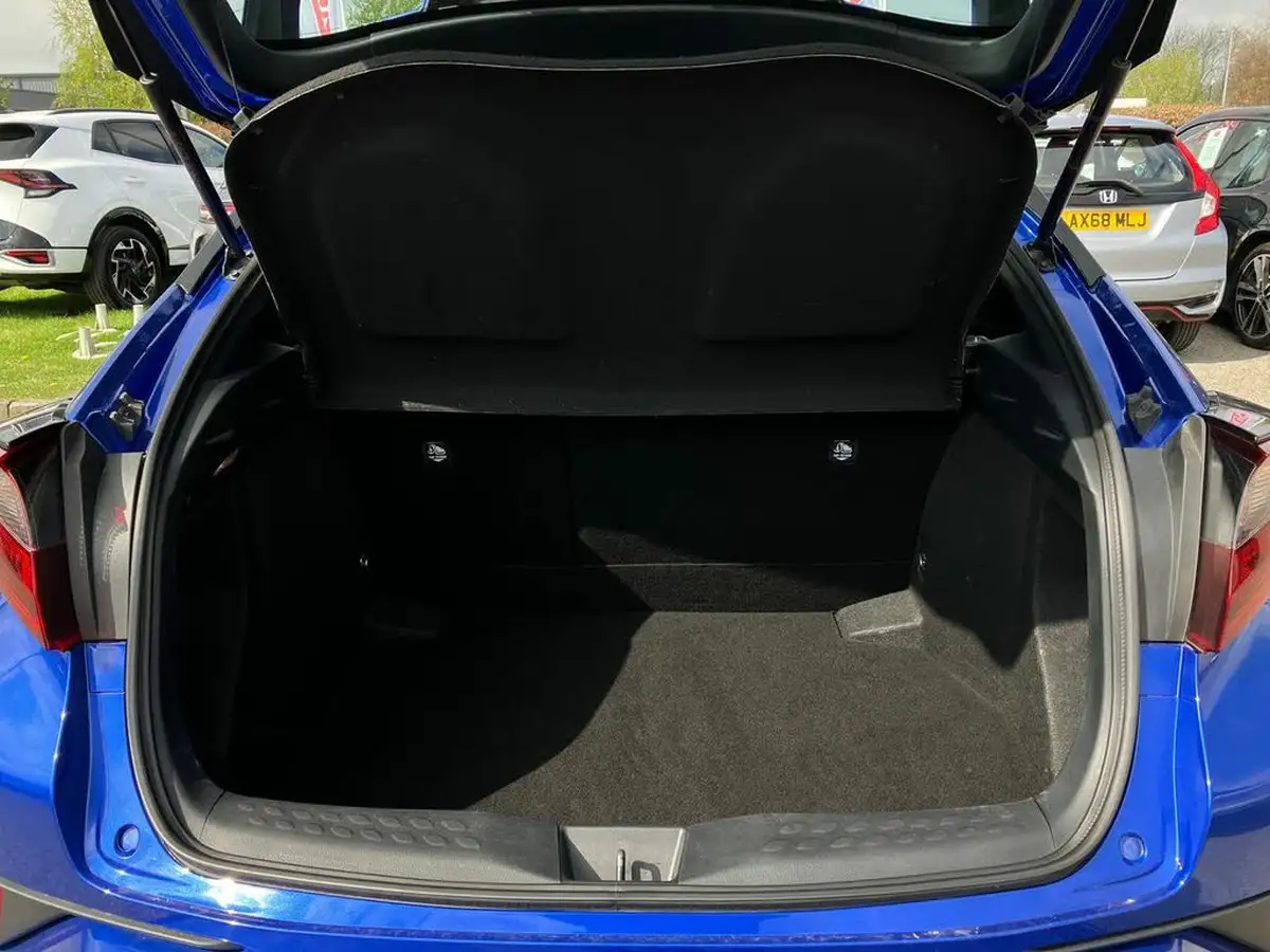 2020-toyota-c-hr-18-vvt-i-icon-parking-pack-big-22