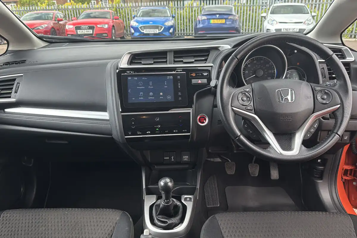 2019-honda-jazz-13-i-vtec-ex-navi-big-8