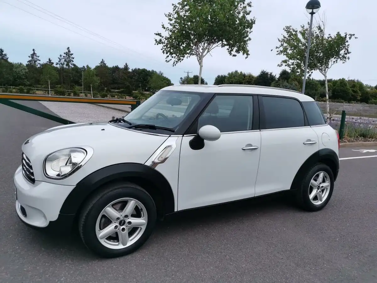 2012-mini-countryman-16-one-98bhp-big-31