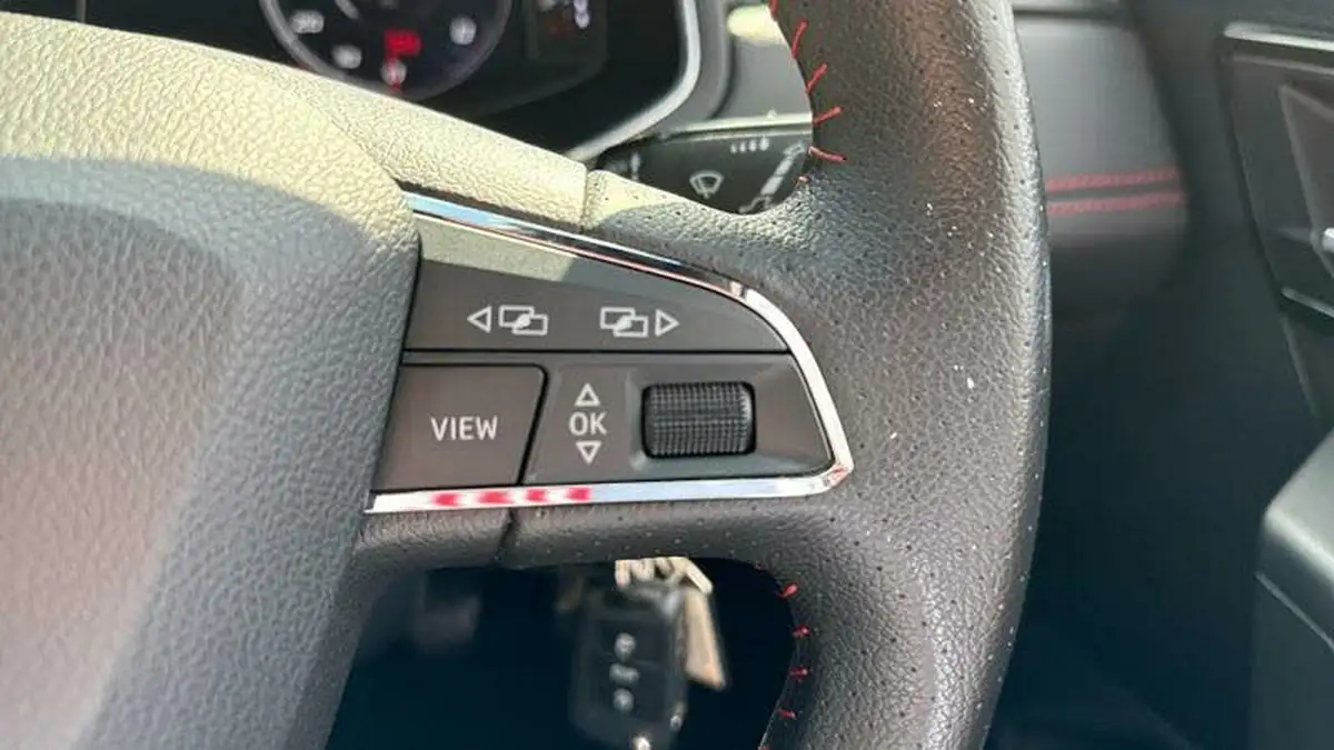 2019-seat-arona-10-tsi-fr-sport-ss-big-8