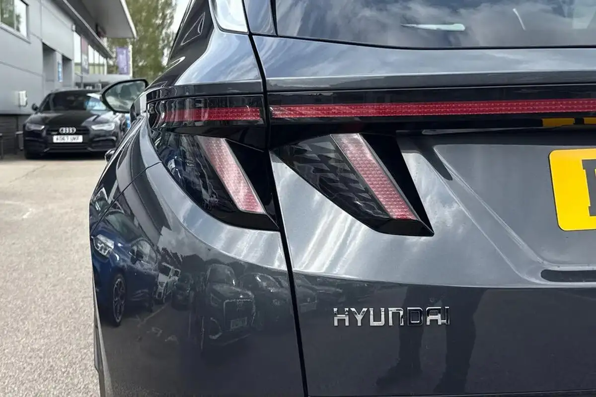 2022-hyundai-tucson-16-t-gdi-premium-150ps-big-32