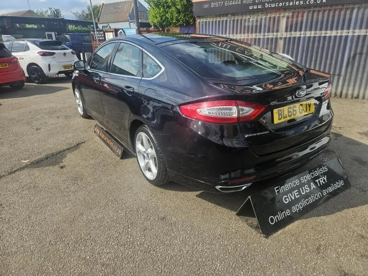 2017-ford-mondeo-20tdci-titanium-180ps-hatchback-powershift-big-1