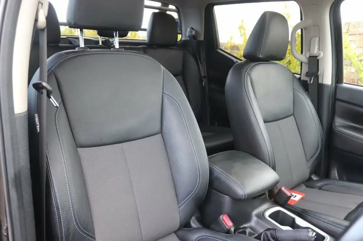 2021-nissan-navara-23dci-tt-n-guard-8-navileathersunroof-auto-big-22