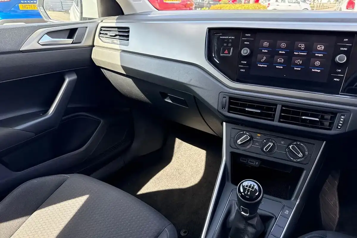 2019-volkswagen-polo-10-se-65ps-evo-ss-big-19