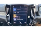2022-volvo-xc40-15-t4-r-design-small-28