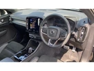 2022-volvo-xc40-15-t4-r-design-small-4