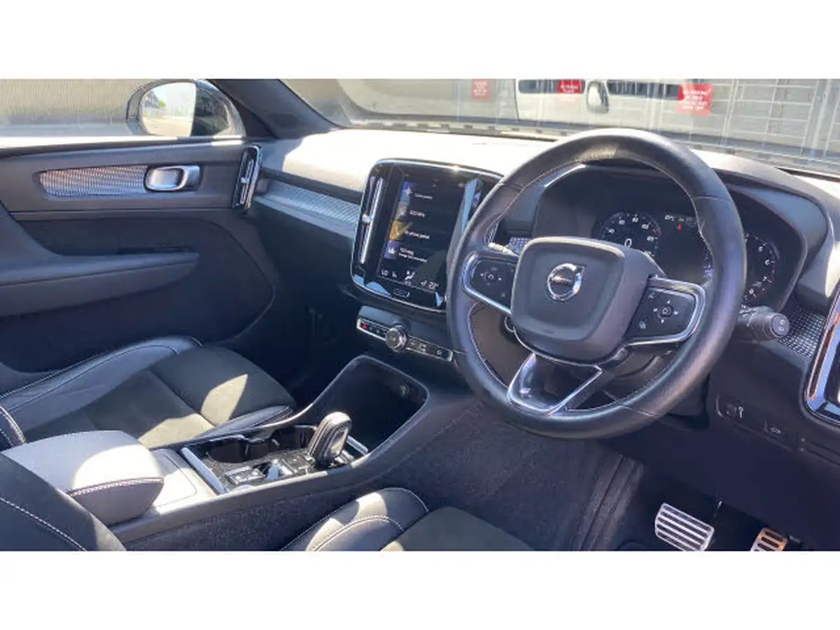 2021-volvo-xc40-20-b4-r-design-pro-194bhp-auto-big-4