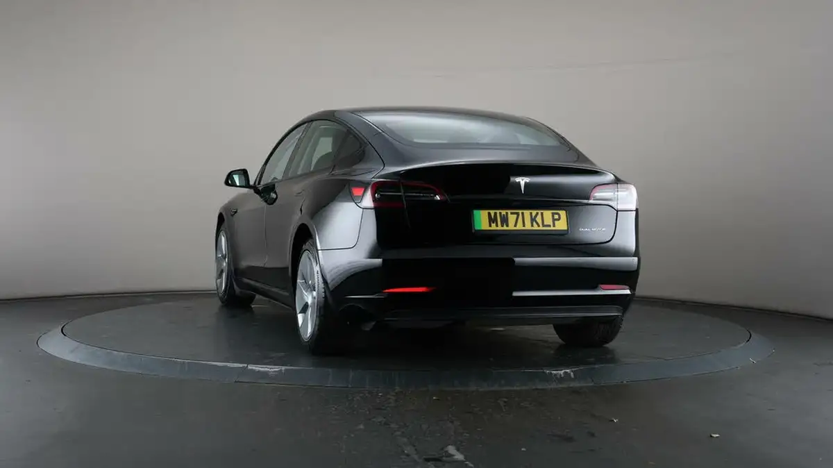 2021-tesla-model-3-e-long-range-awd-big-56