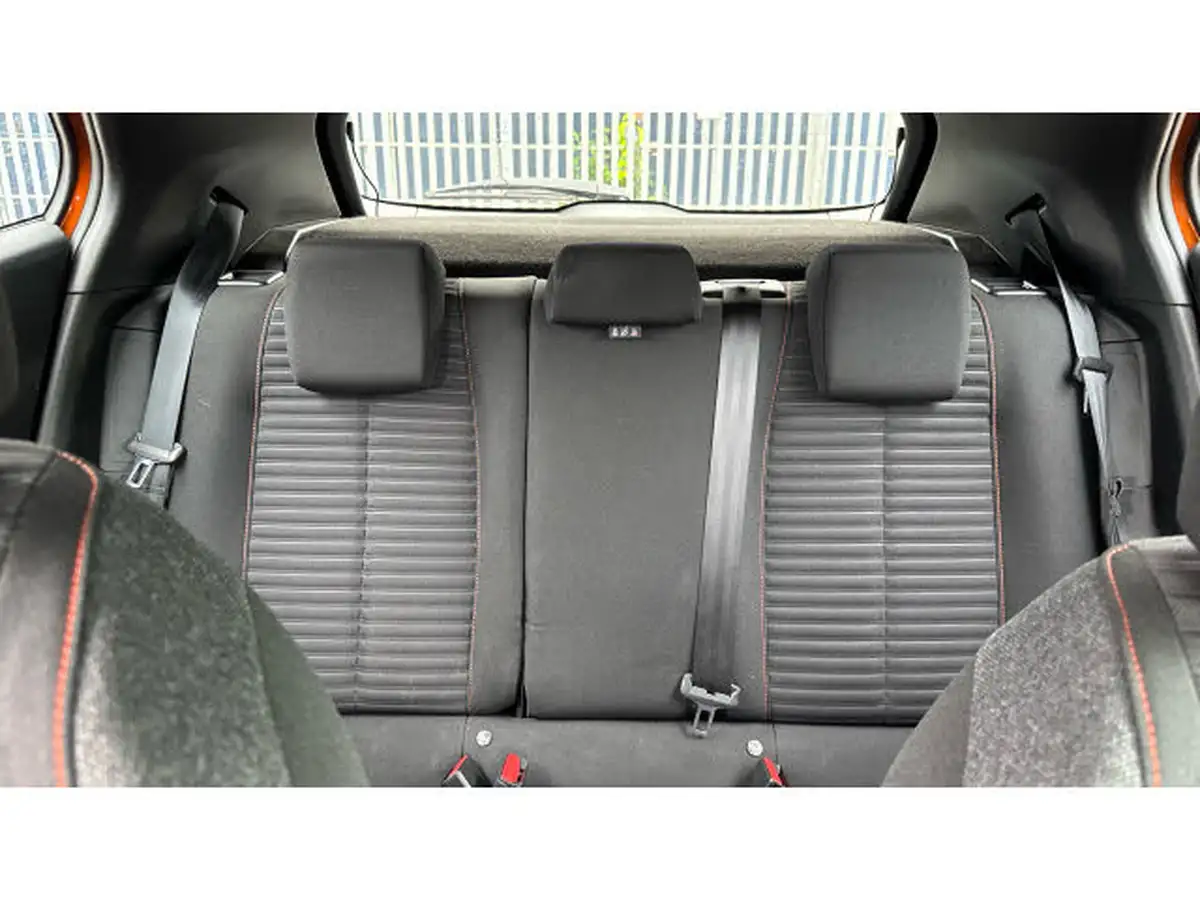 2023-peugeot-2008-suv-e-active-premium-big-14