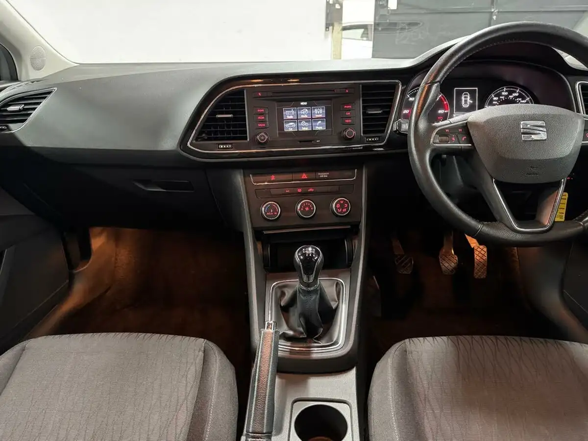 2013-seat-leon-20td-se-big-24