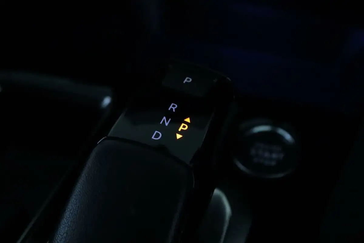 2022-peugeot-5008-suv-12-puretech-gt-premium-big-24