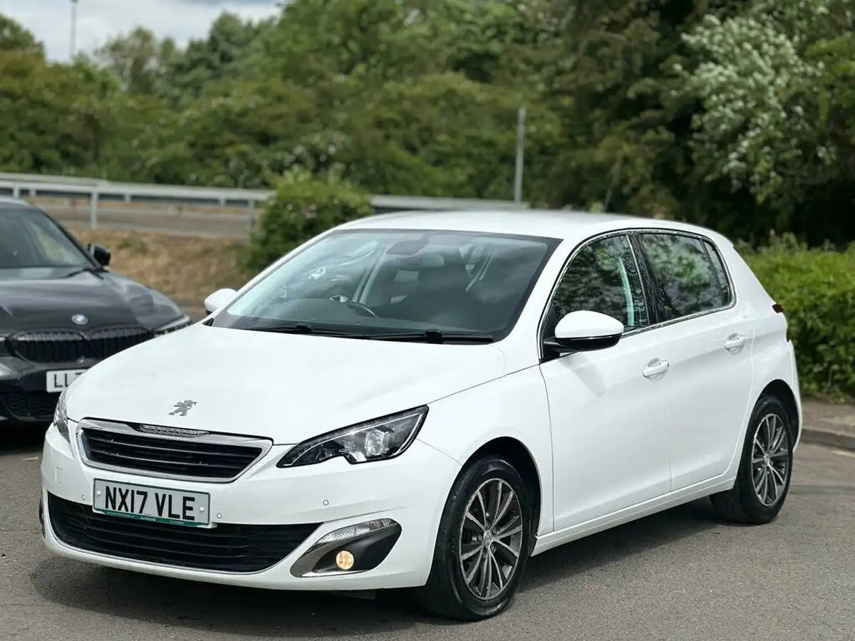 2017-peugeot-308-16-bluehdi-allure-big-10