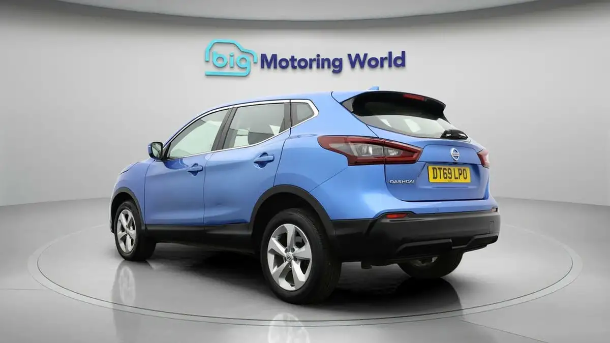 2020-nissan-qashqai-13-dig-t-acenta-premium-160ps-dct-big-4