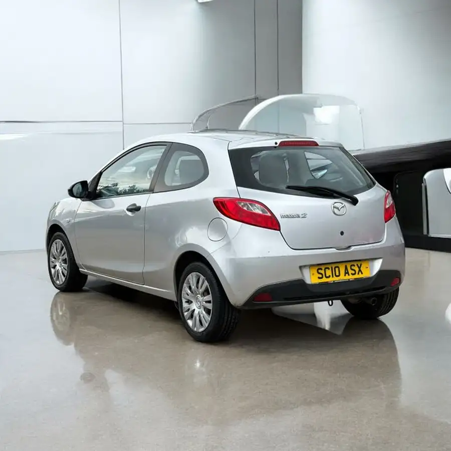 2010-mazda-mazda2-13-ts-air-con-3d-big-2