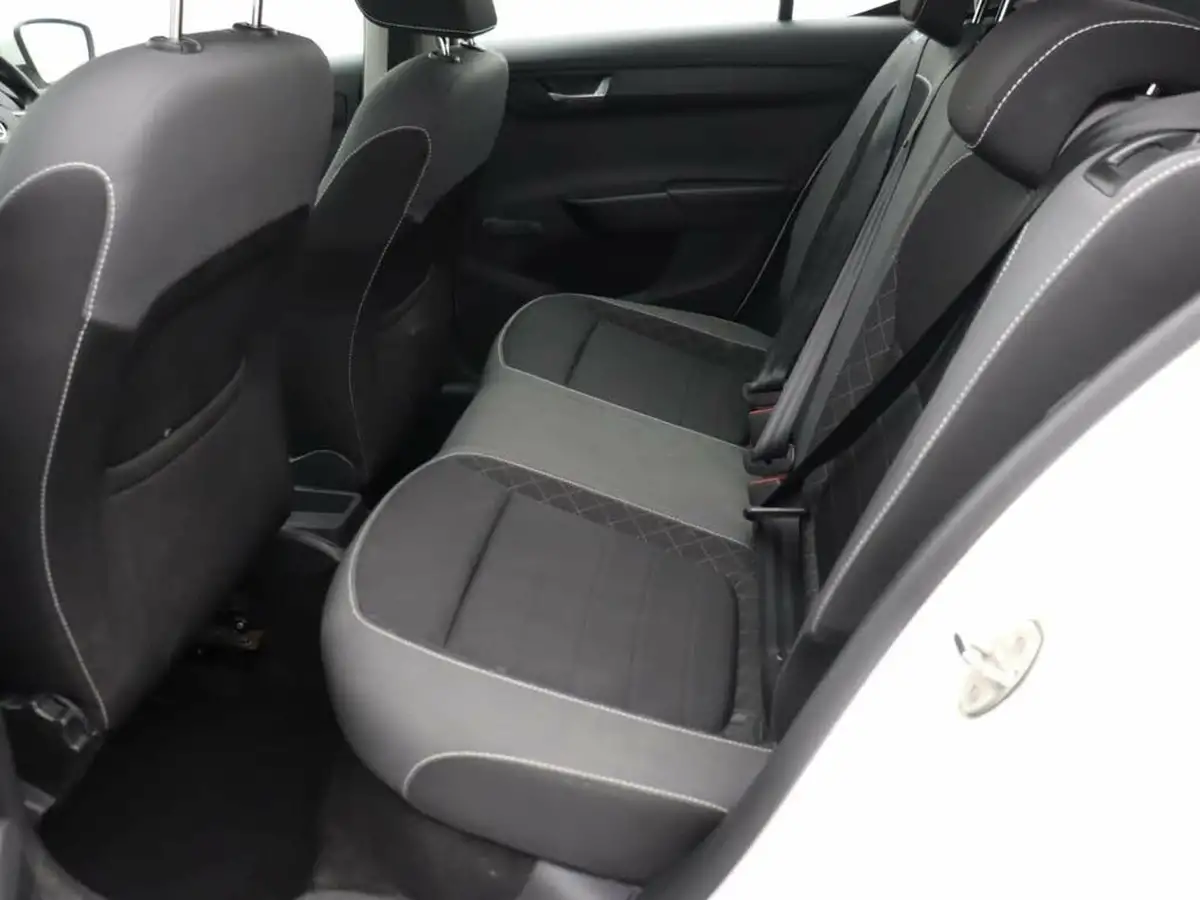 2018-skoda-fabia-10-mpi-se-ss-hatchback-big-14