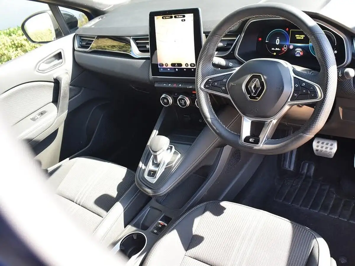 2024-renault-captur-16-e-tech-engineered-145ps-full-big-2