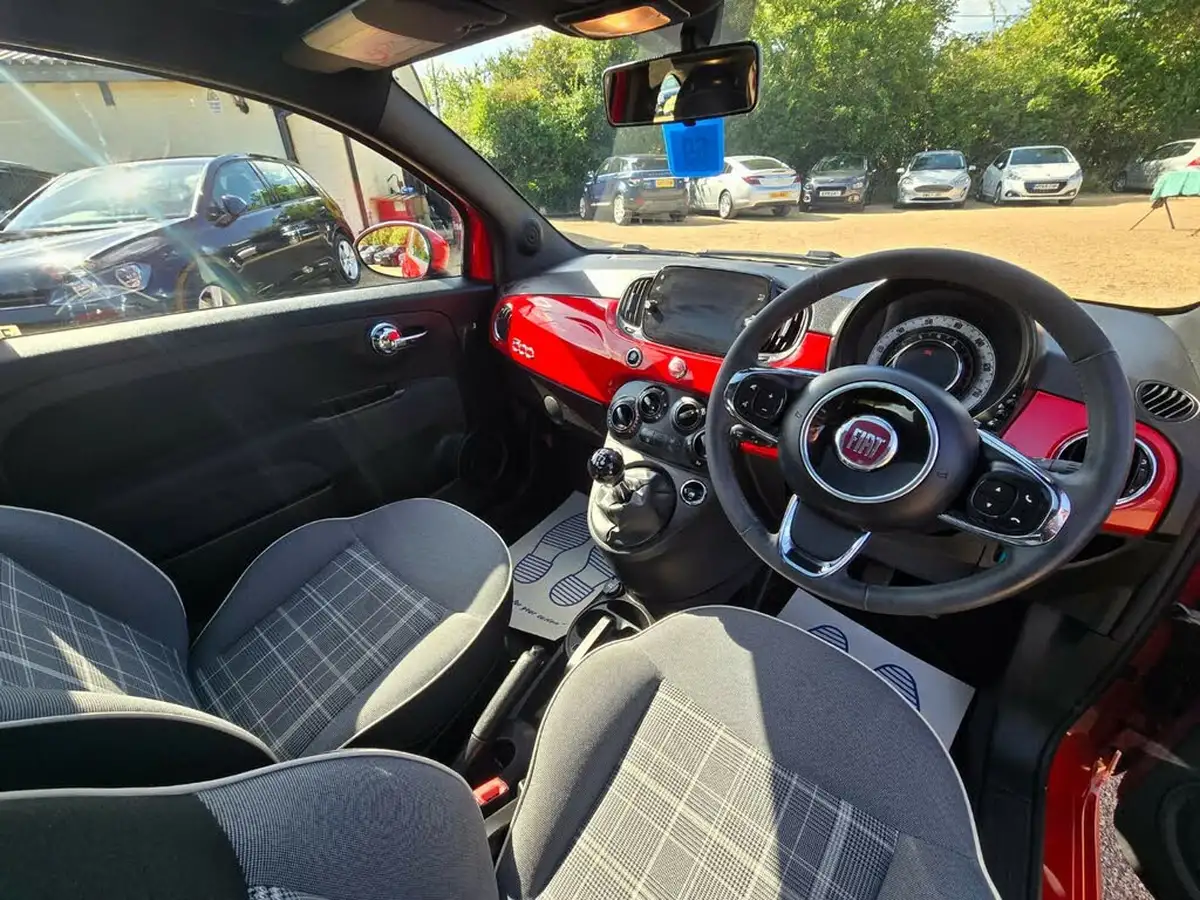 2021-fiat-500-10-lounge-big-10