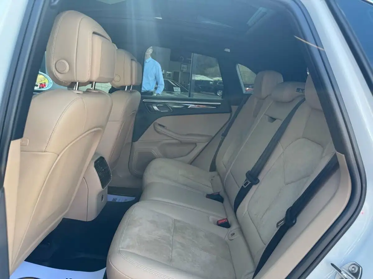 2019-porsche-macan-30-v6-s-big-33