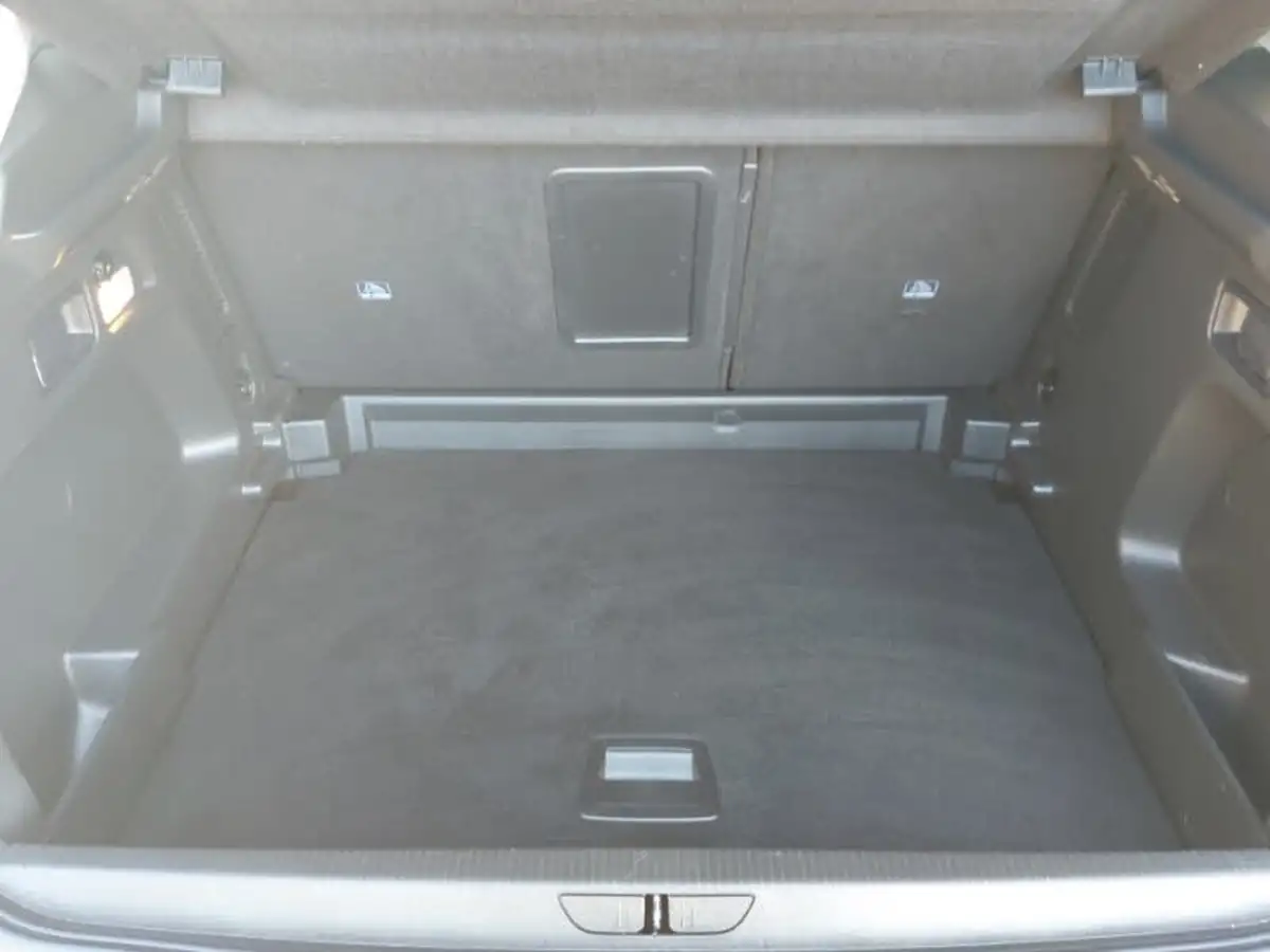 2020-vauxhall-grandland-x-12-sri-nav-auto-big-7