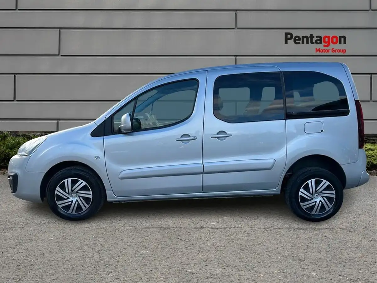 2017-citroen-berlingo-16bluehdi-multispace-feel-102ps-ss-etg6-big-11