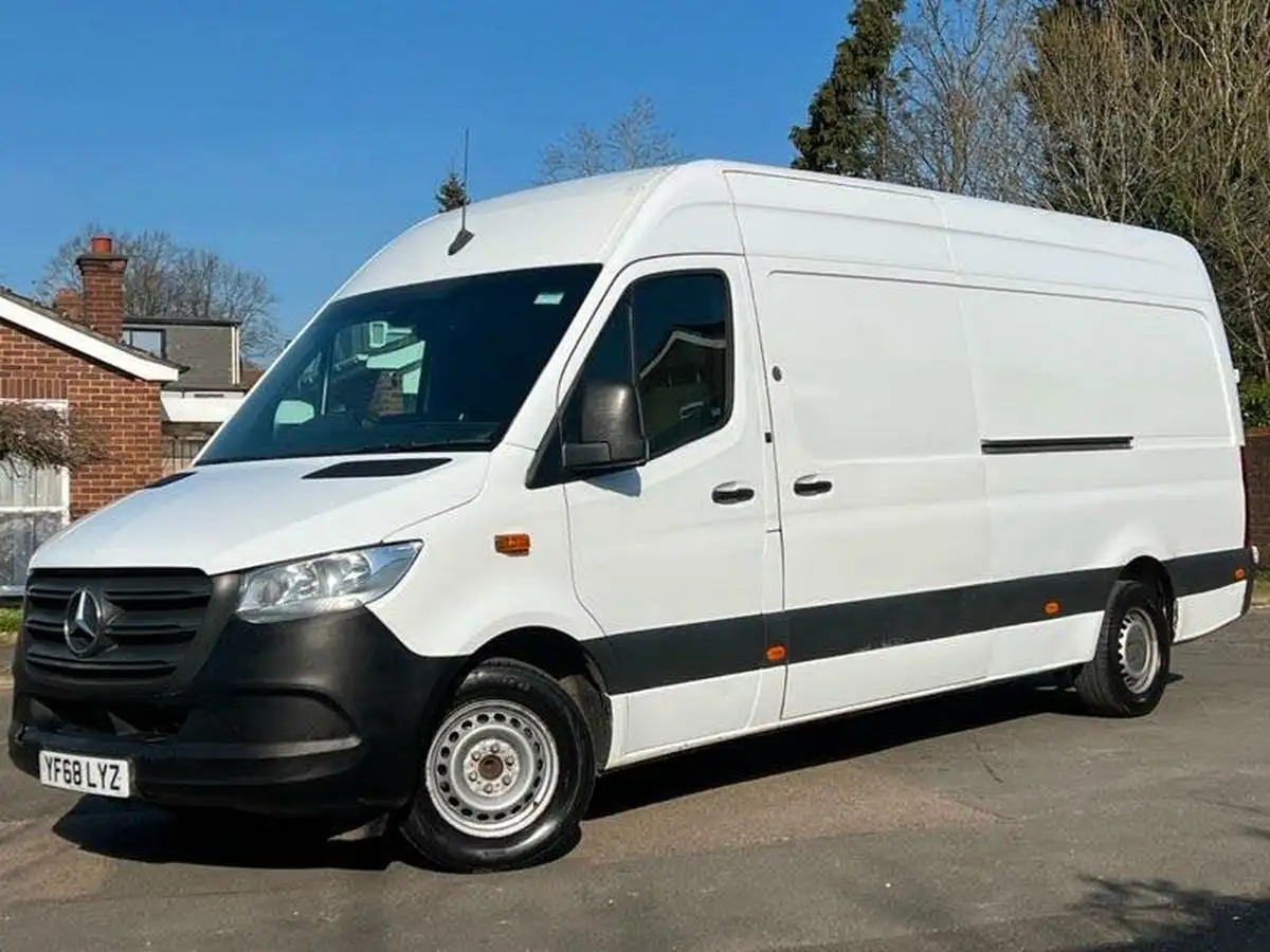 2018-mercedes-benz-sprinter-21cdi-311-l2h1-panel-van-rwd-eco-gear-360-big-7