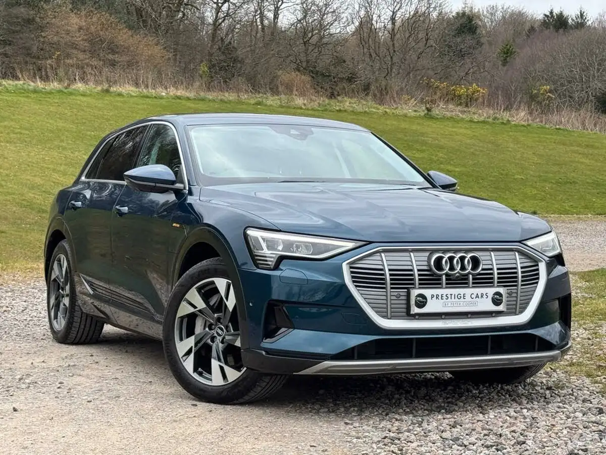 2021-audi-e-tron-50e-sport-station-wagon-big-0