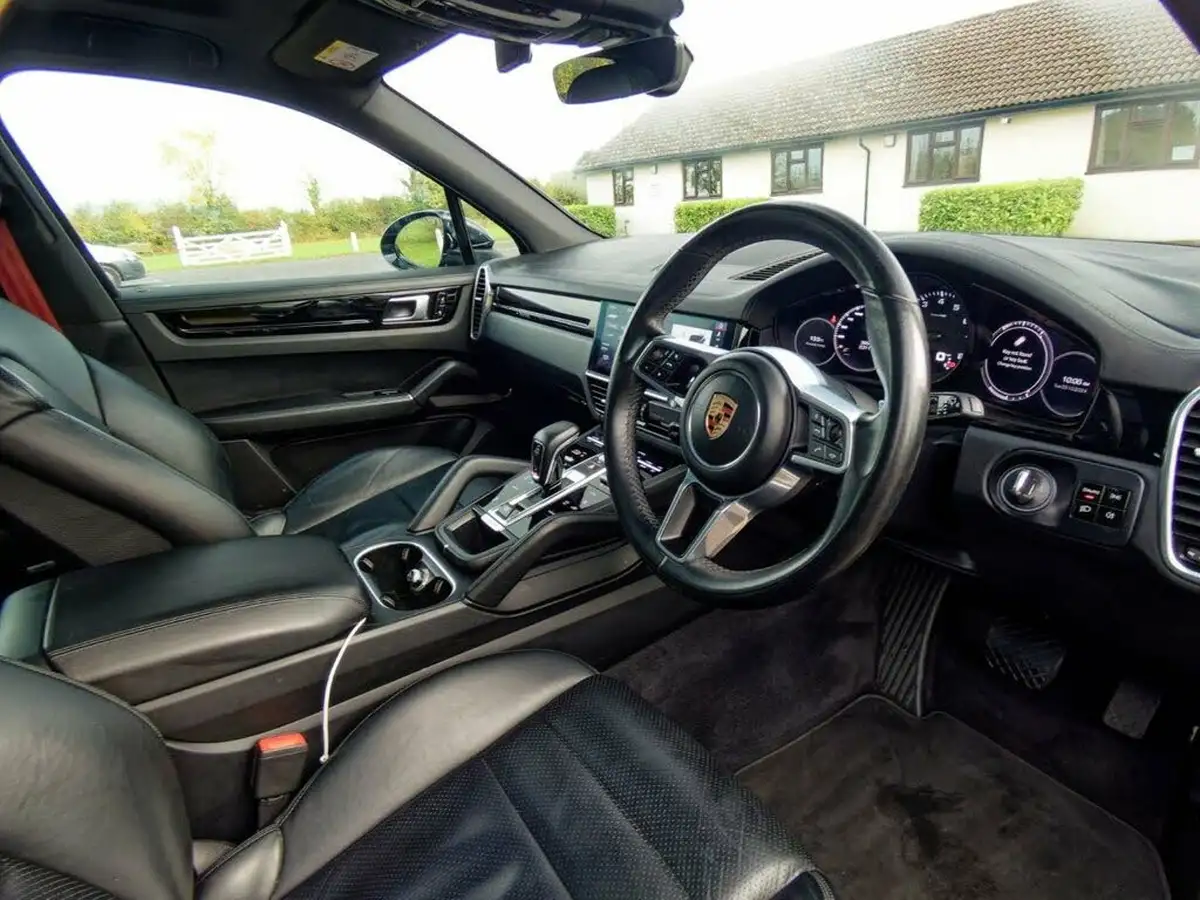2018-porsche-cayenne-30-v6-big-32