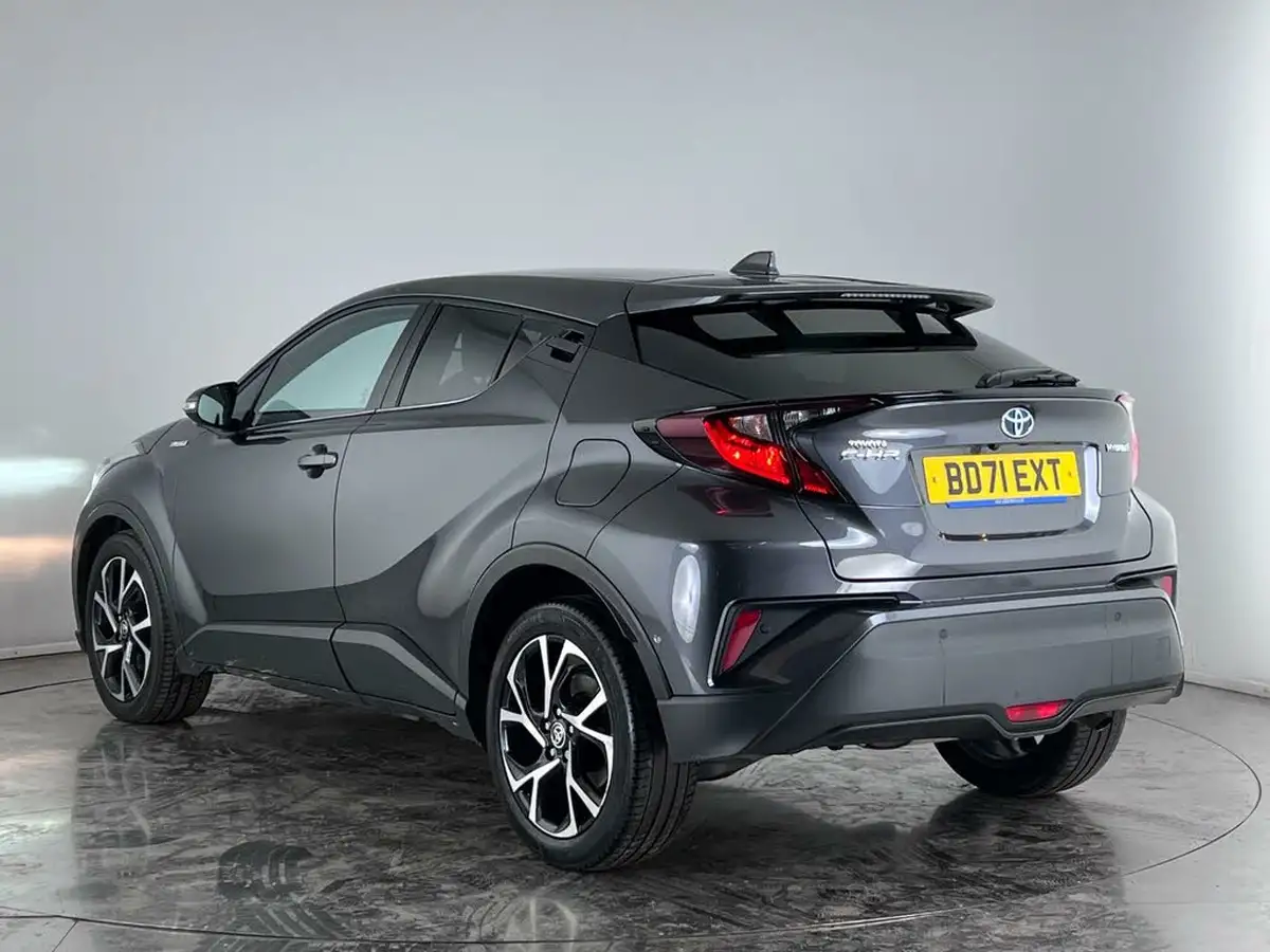 2021-toyota-c-hr-18-vvt-i-design-big-2