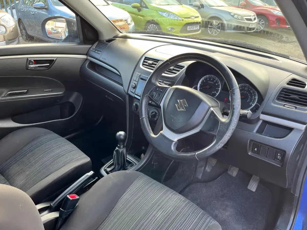 2013-suzuki-swift-12-sz2-3d-big-19