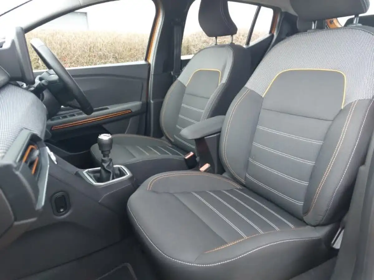 2022-dacia-sandero-stepway-10-tce-prestige-90bhp-big-4