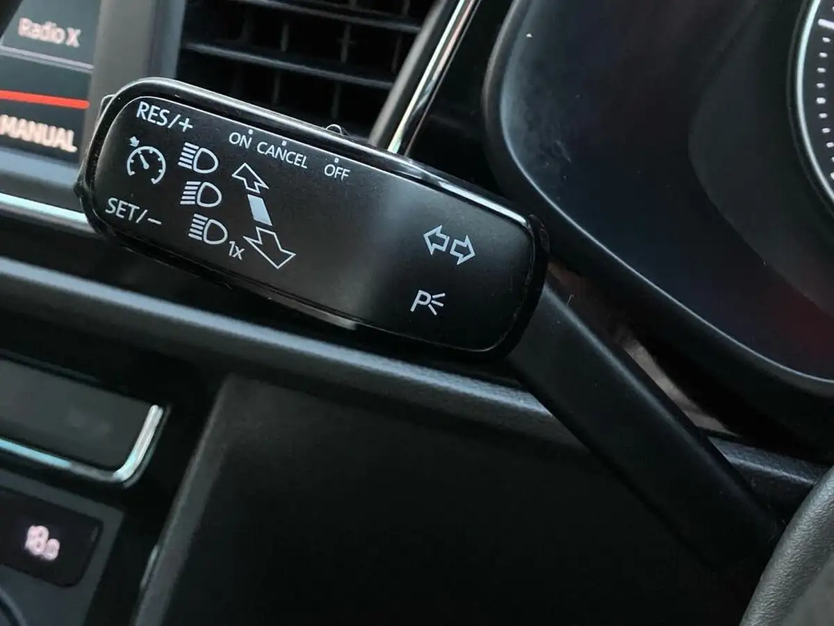 2017-seat-leon-20tdi-fr-technology-150ps-estate-5d-big-37
