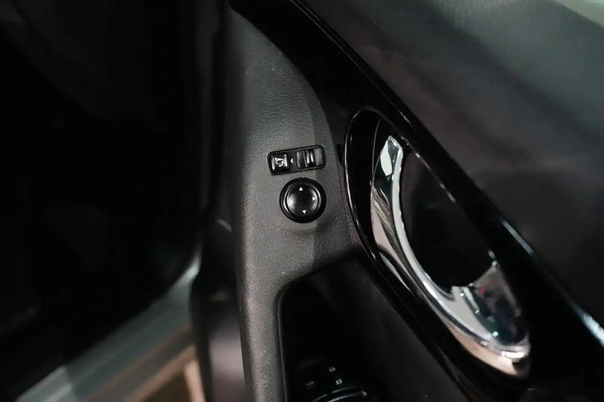 2021-nissan-qashqai-13-dig-t-n-connecta-140ps-big-25