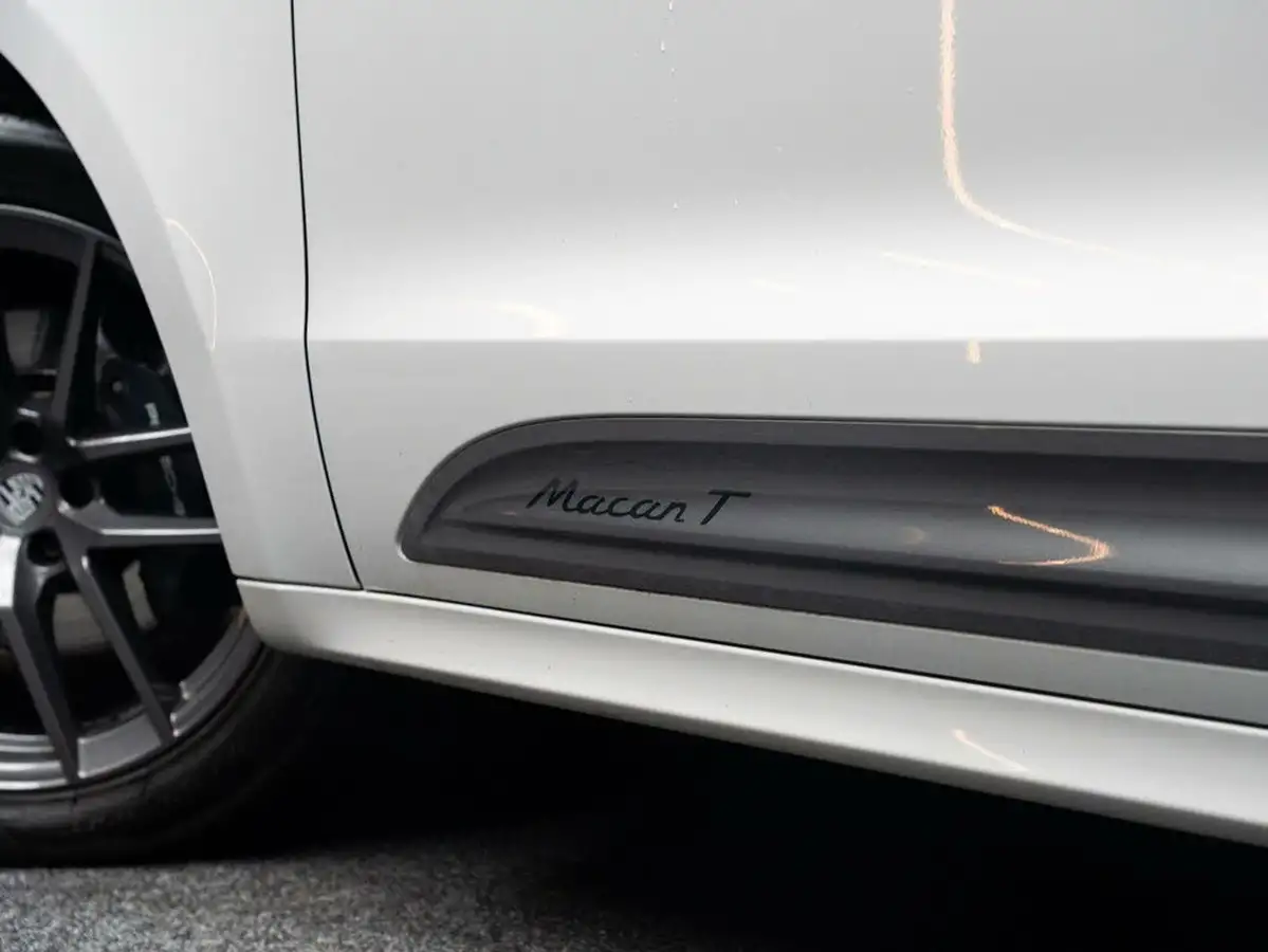 2022-porsche-macan-20-big-20