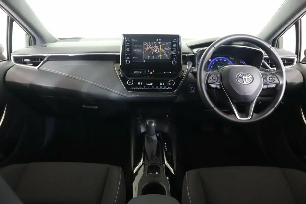 2021-toyota-corolla-18-vvt-i-icon-tech-spare-wheel-hatchback-5d-big-16