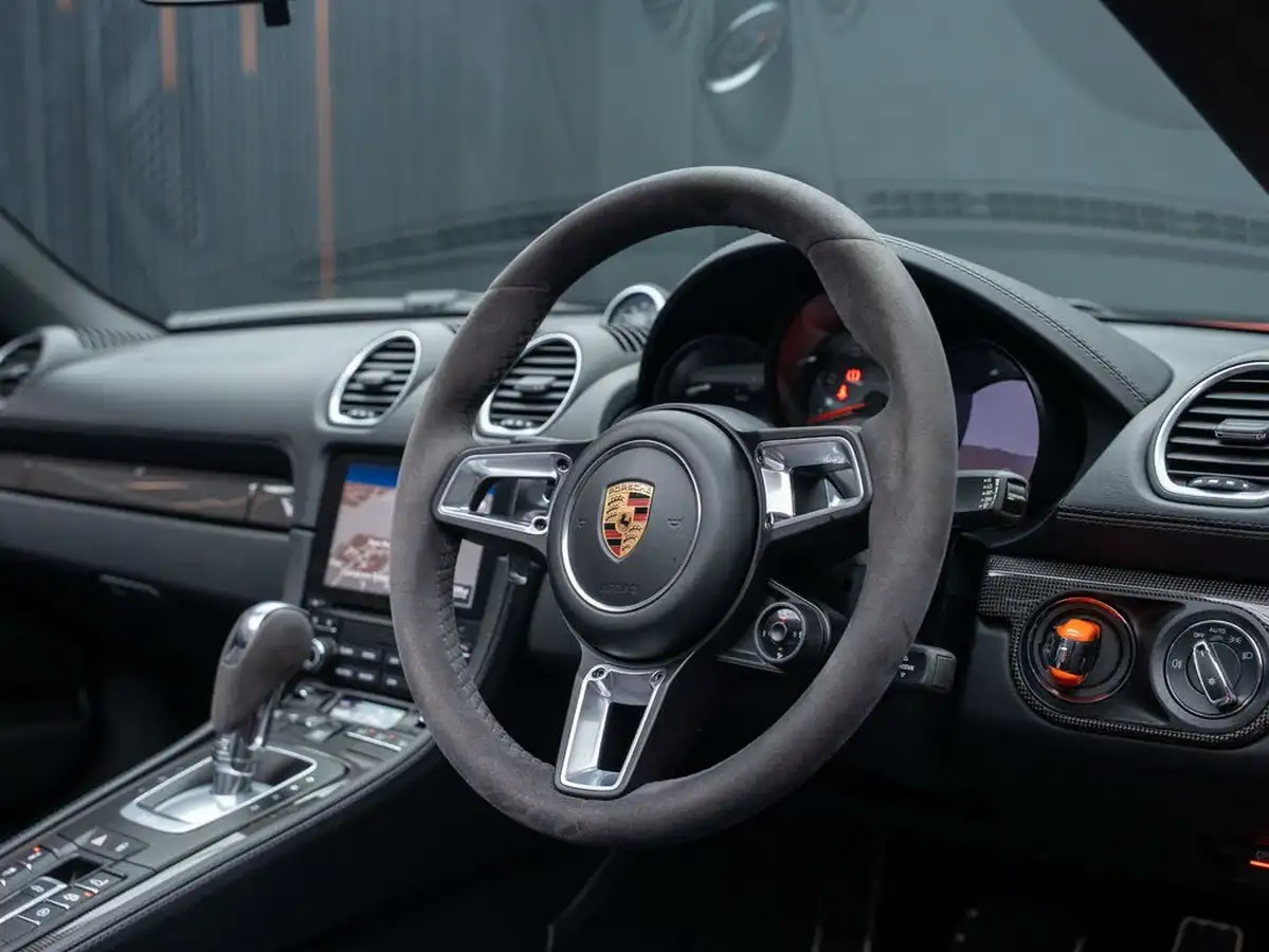 2016-porsche-boxster-718-25-boxster-s-pdk-big-3