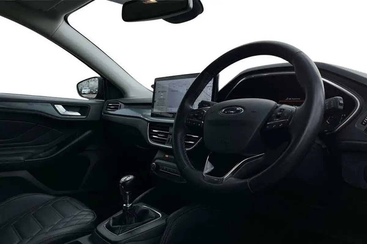 2022-ford-focus-big-8
