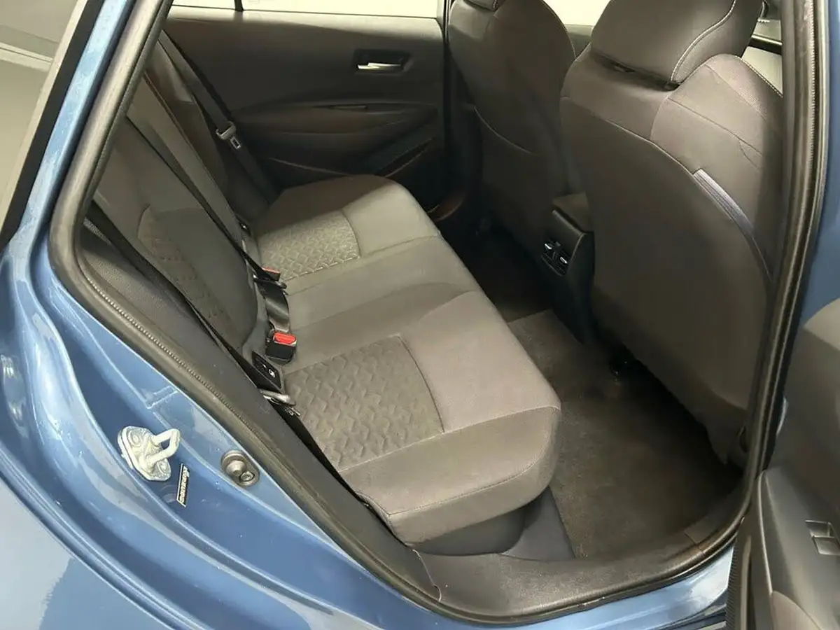 2019-toyota-corolla-18-vvt-i-icon-trk-touring-sports-5d-big-17