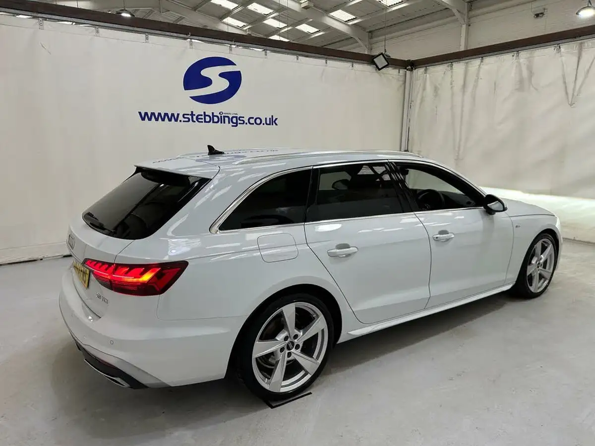 2023-audi-a4-avant-20-35-tdi-s-line-big-7