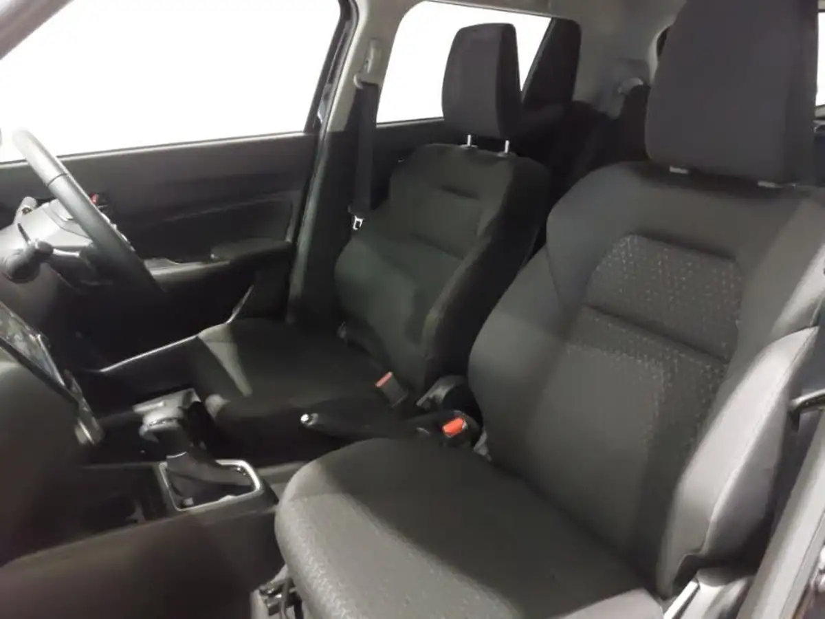 2022-suzuki-swift-12-dualjet-sz5-cvt-big-4