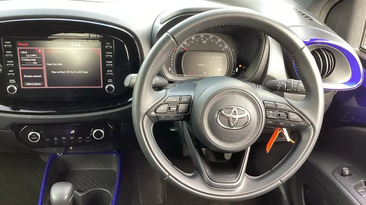 2022-toyota-aygo-x-10-vvt-i-edge-cvt-big-5