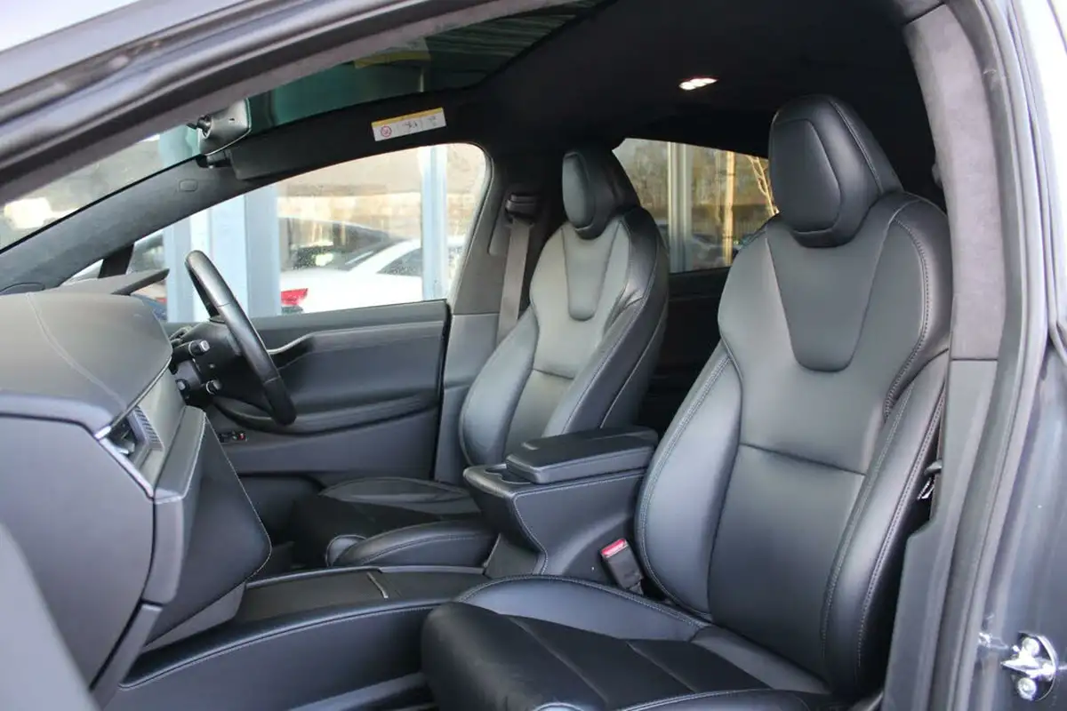 2020-tesla-model-x-e-ludicrous-performance-big-14