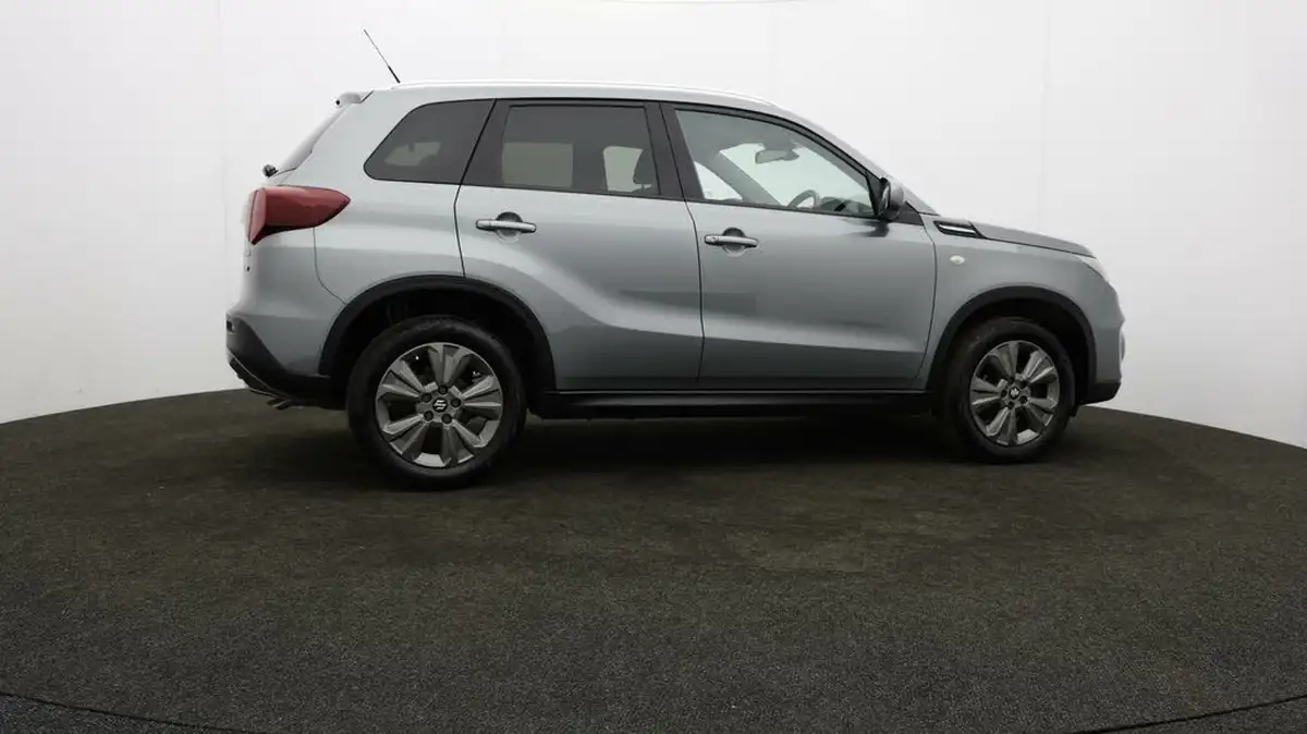 2023-suzuki-vitara-14-boosterjet-sz-t-big-29