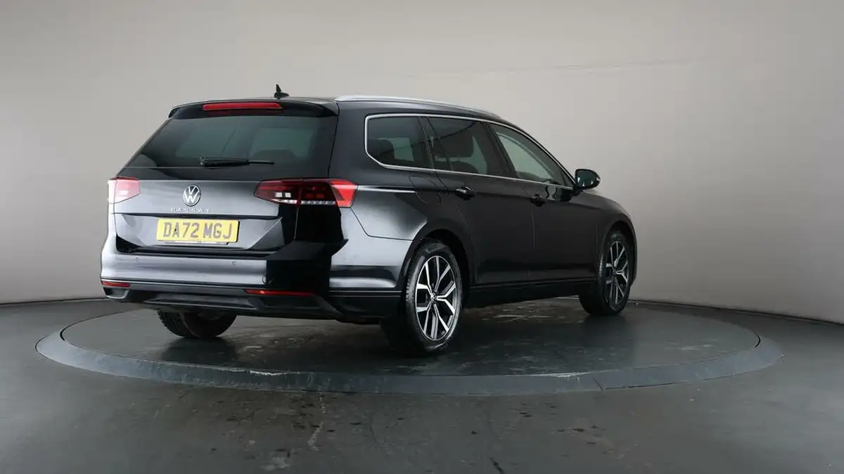 2022-volkswagen-passat-15-tsi-sel-estate-5d-dsg-big-65