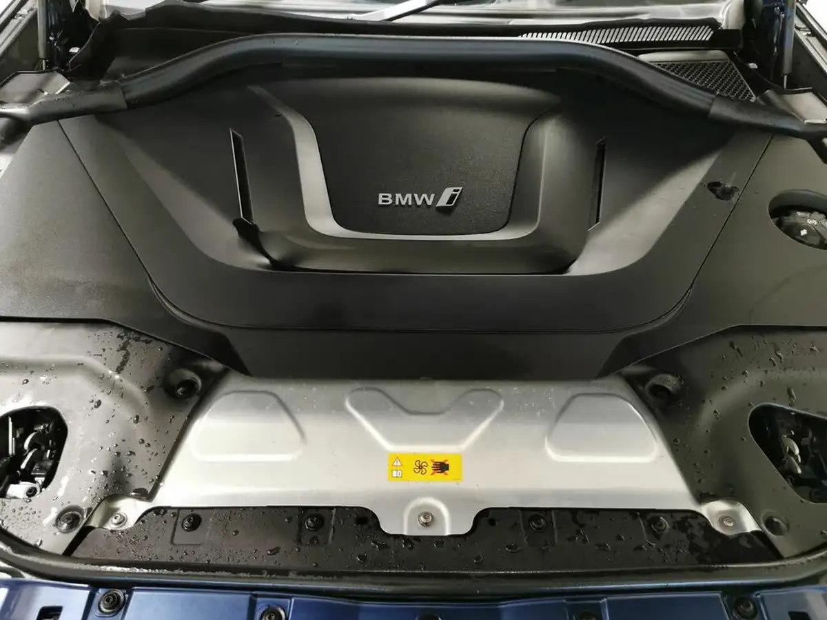 2022-bmw-ix3-e-m-sport-pro-big-36