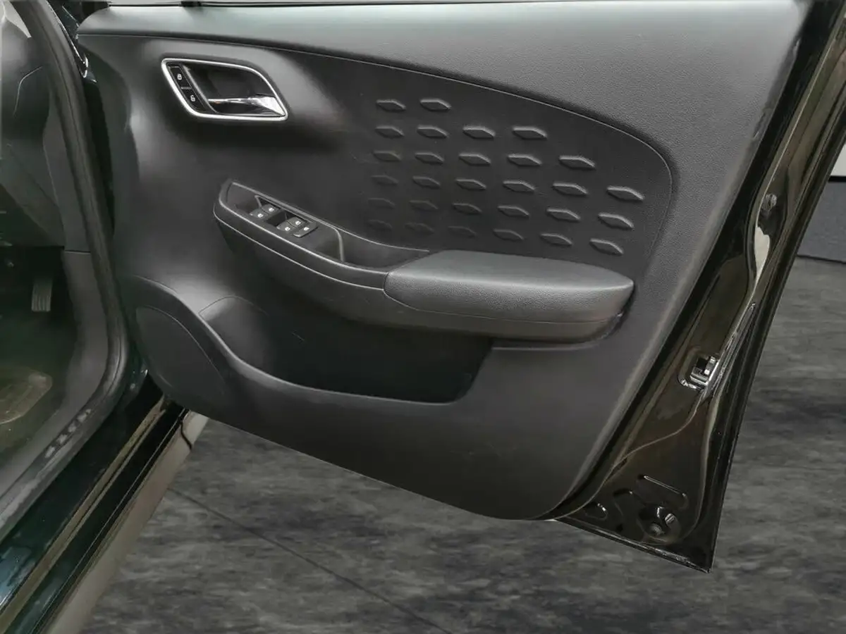 2023-mg-mg3-15-vti-tech-exclusive-nav-big-25